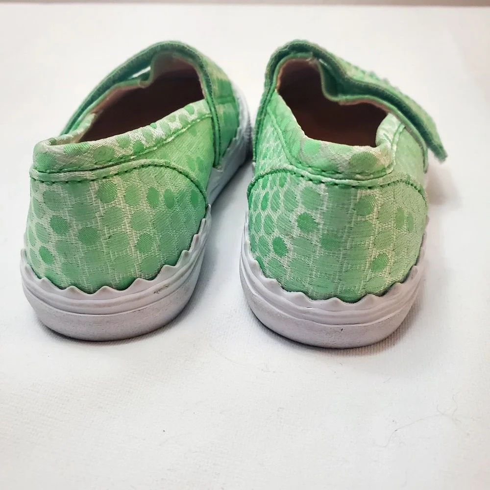 Cat & Jack‎ Girls Canvas Sneakers Slip Resistant  Slip On No Tie ♡Green♡Size 6